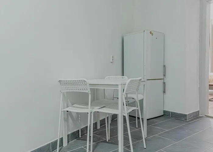 Modern 1br Near Schoenbrunn & Westbahnhof Daire