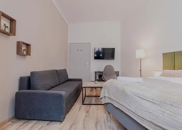 Modern 1br Near Schoenbrunn & Westbahnhof * Viyana