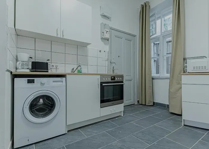 Modern 1br Near Schoenbrunn & Westbahnhof Apartment *